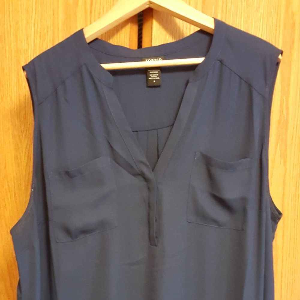 *Torrid* Navy Blue 2-Pocket Tank. Sz 3x